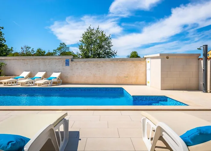 Family Nicole By Interhome Hébergement de vacances