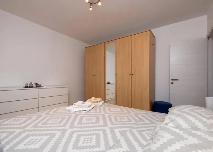 Family Nicole By Interhome Hébergement de vacances