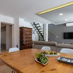 Family Nicole By Interhome Pula