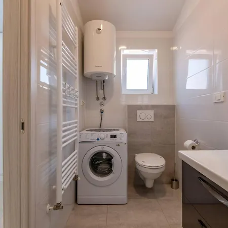 Family Nicole By Interhome