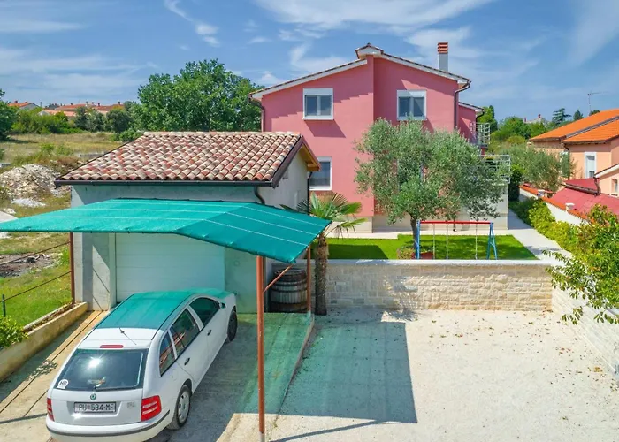 Family Nicole By Interhome Vakantiehuis Pula