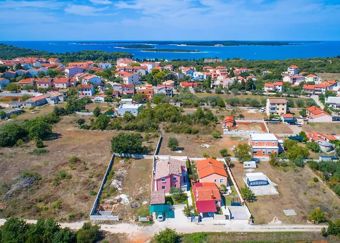 Family Nicole By Interhome *