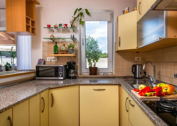 בית נופש Family Nicole By Interhome